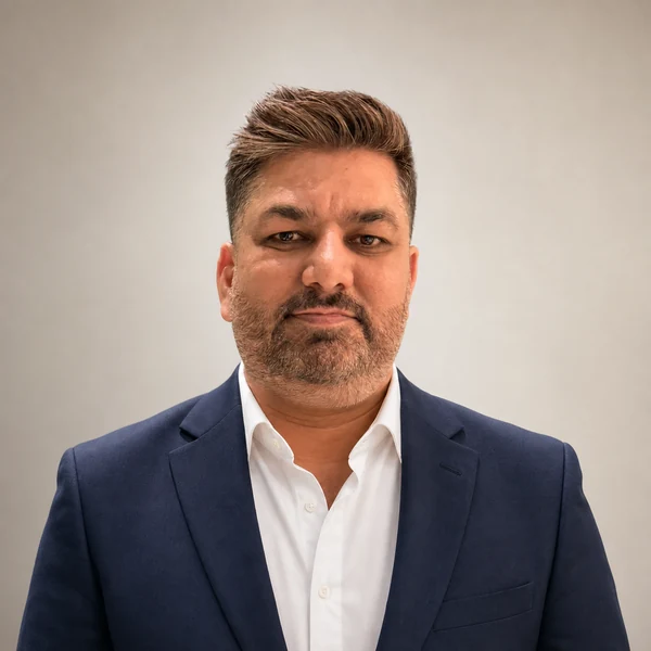 Muhammad Umar Khan, Founder, Researcher & Editor of FinCalcHub